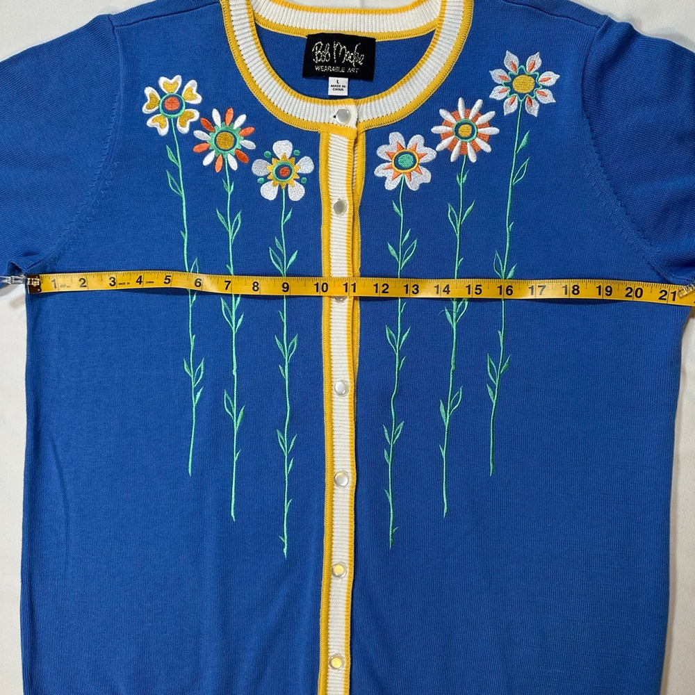 Bob Mackie | Wearable Art | Blue Floral Button Cardigan | Size L - Picture 4 of 6